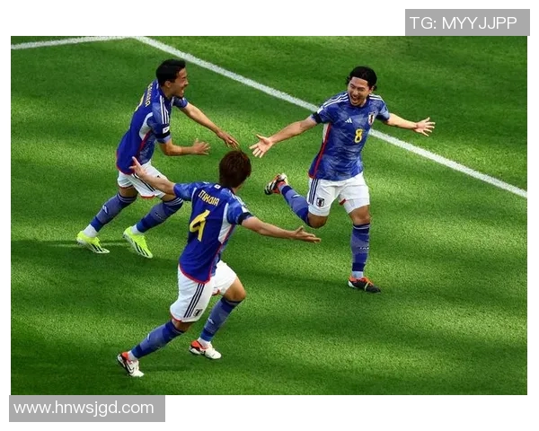 足球明星与球队的精彩故事与成就全解析