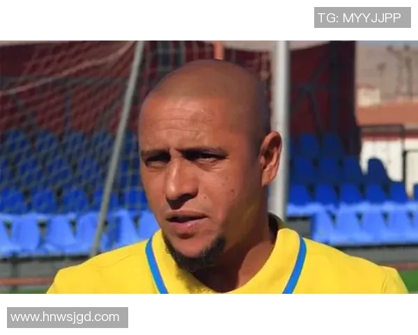 足球明星卡洛斯倾情演绎广告视频展现激情与梦想的完美结合